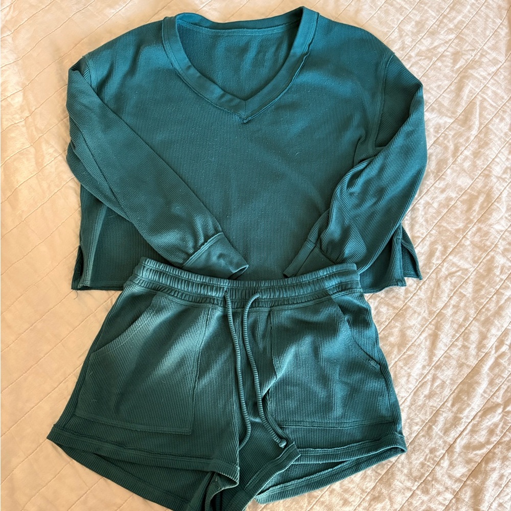Gilly Hicks Teal Women's Set